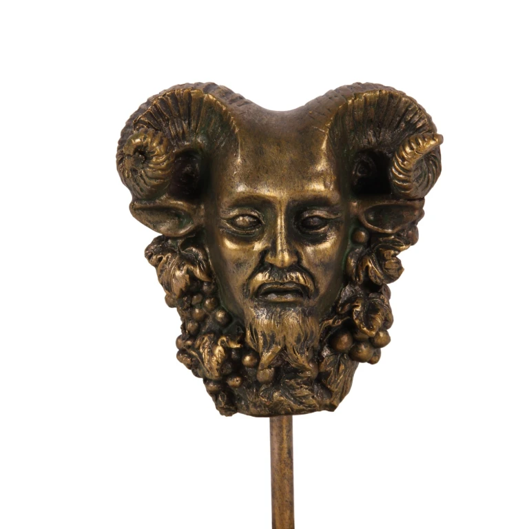 Bacchus-figur under glasdæksel – guld – 23 cm – kunstharpiks