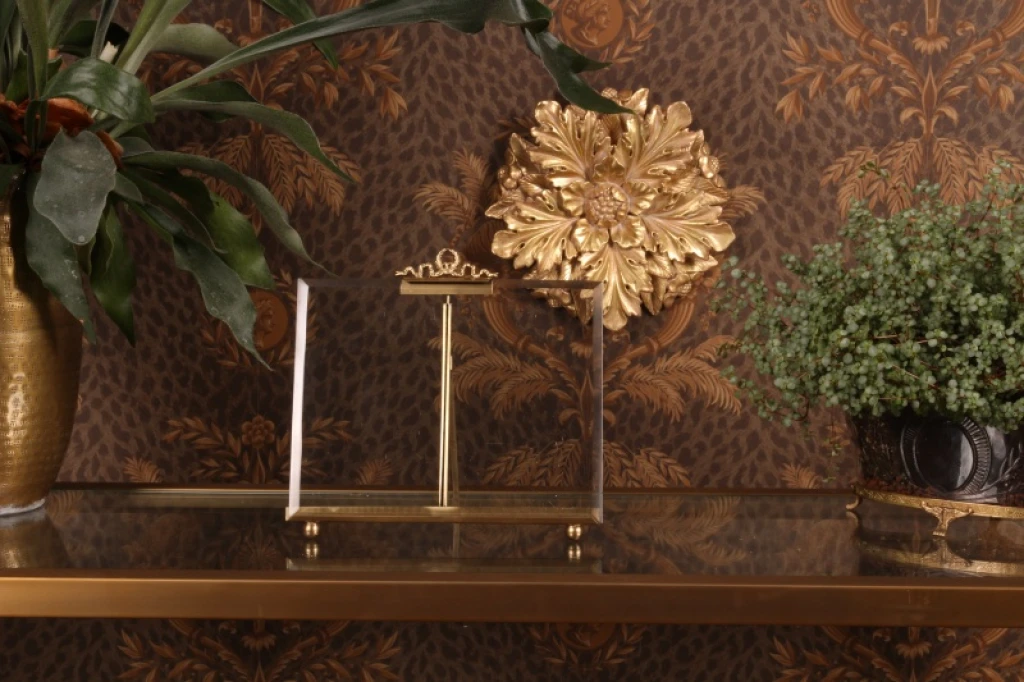 Vægornament Blomst - guld - 25,5 cm - kunstharpiks