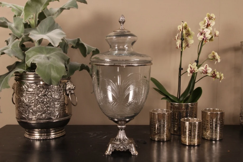 Vase med låg - 51 cm - sølv - glas og aluminium